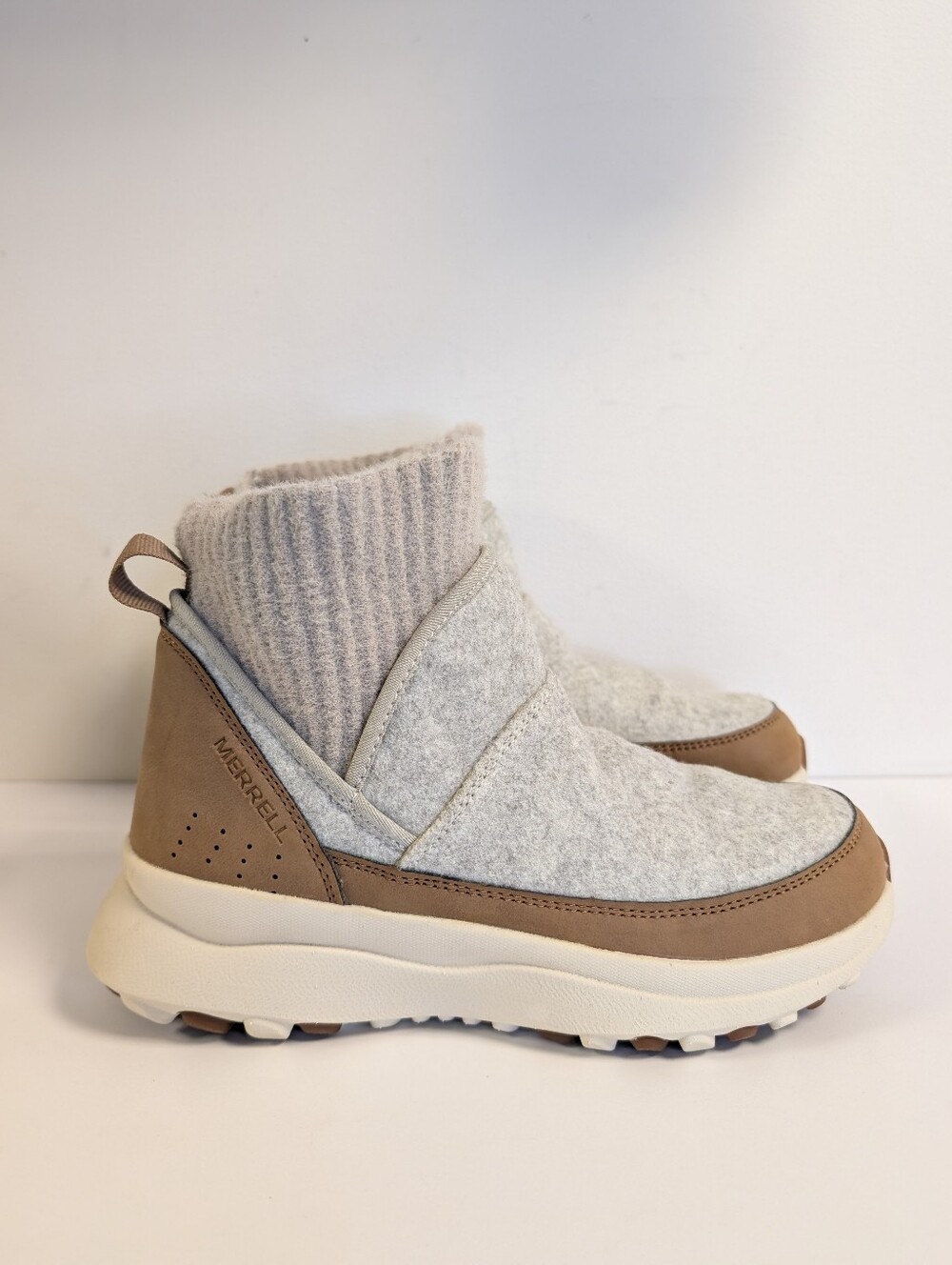 Merrell Cream Gray Insulated Slip-On Winter Ankle Boots Women’s 7